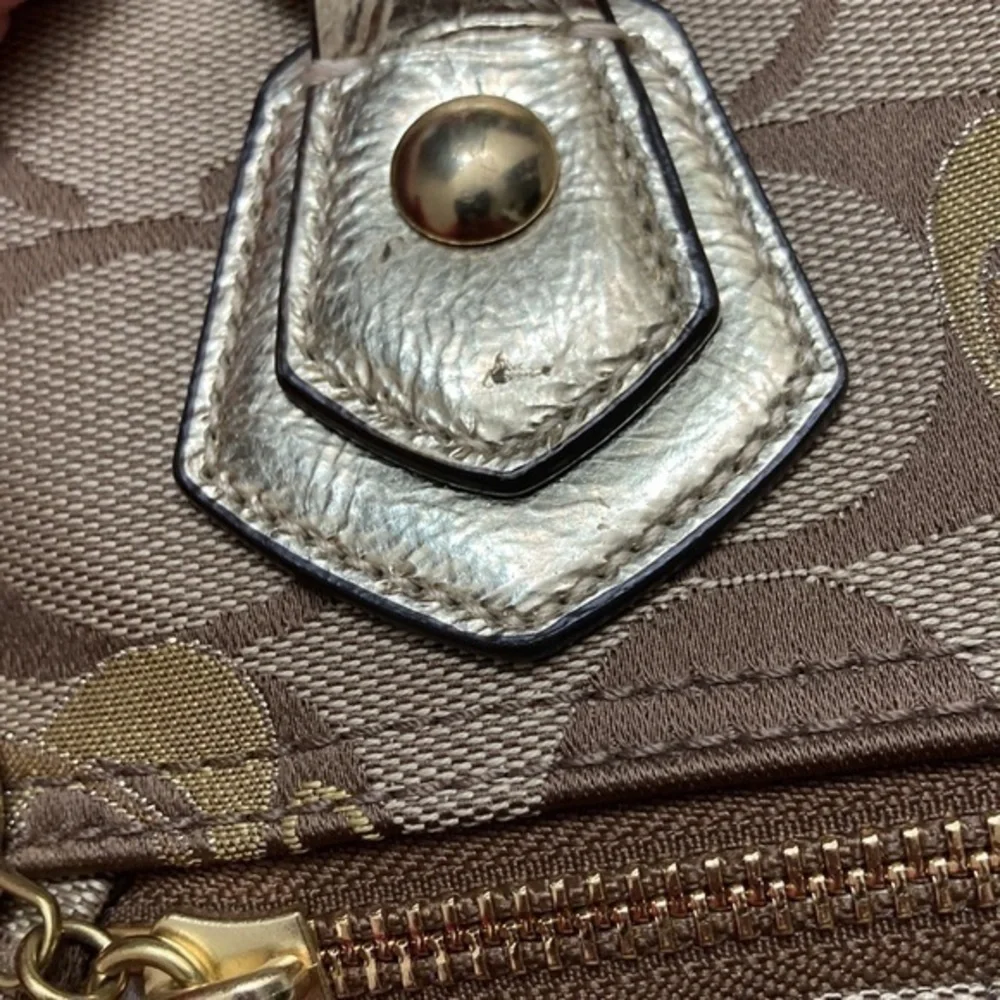Coach vintage y2k signature poppy brown signature c tote bag gold hearts RARE